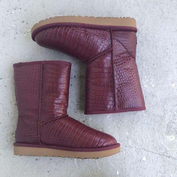 Ugg crocodile embossed  - Picture 2 of 6